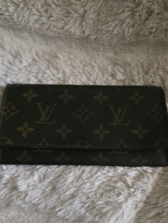 Louis Vuitton Handbags - Louis Vuitton Monogram Canvas Clutch VINTAGE Wallet